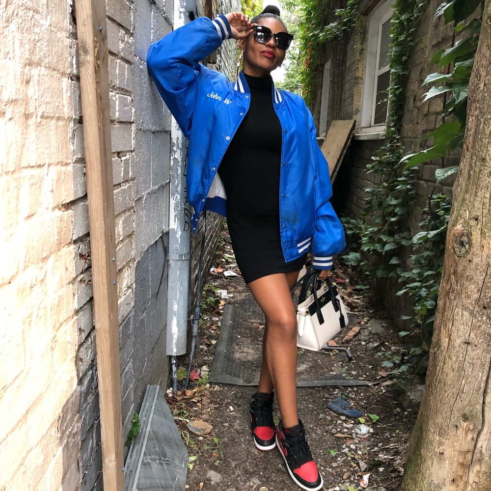 Meet your fav golden girl, Monét ✨